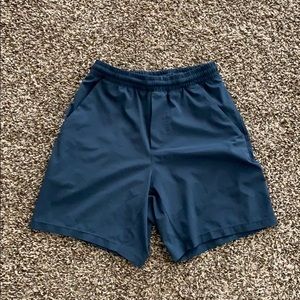 Lululemon Men Short 7” size Xs